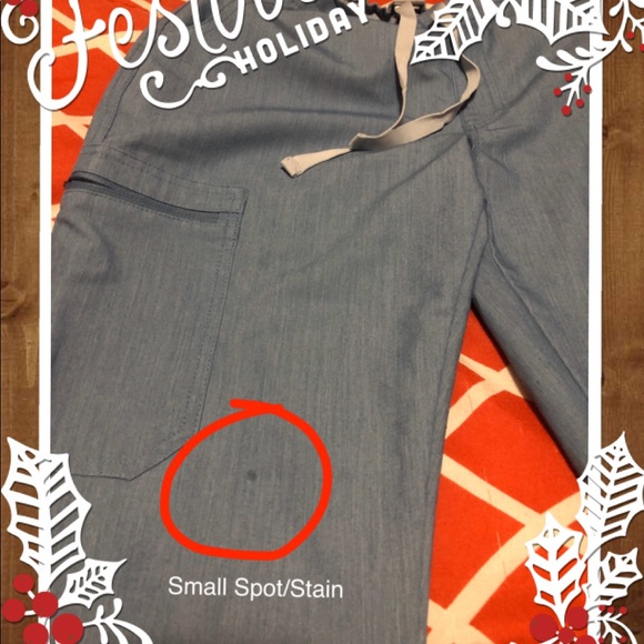 Figs Scrub Bottom only ( Yola style ) in XS - Picture 3 of 3